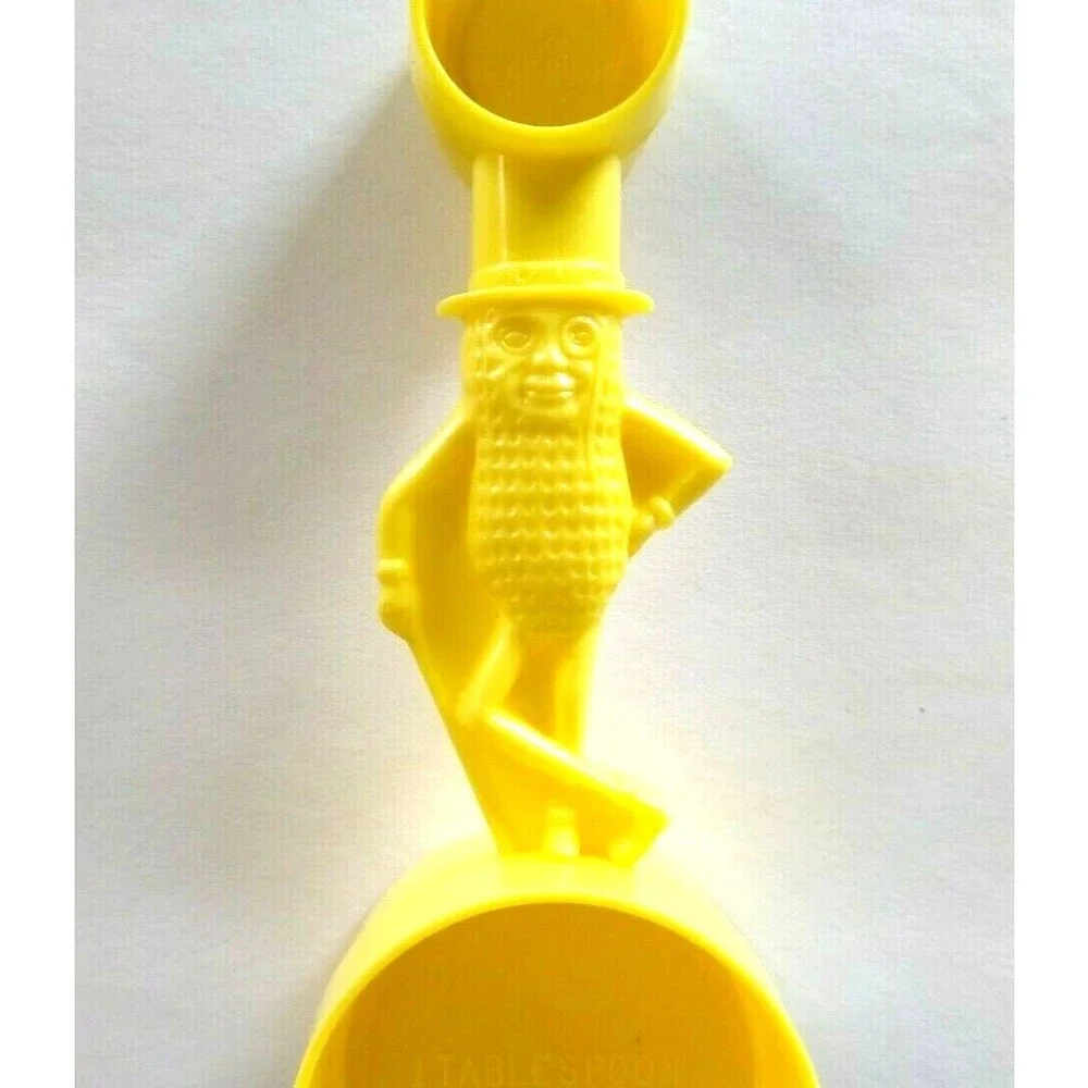 Mr Peanut Yellow Measuring Spoon Scoop 1950's Planters Peanuts Retro Vintage
